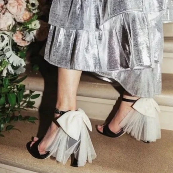 Antonio Melani x Born on Fifth Elle Satin
Tulle Bow Back Heels Black Size 7.5 - Picture 1 of 5